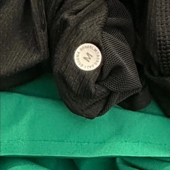 Lululemon Surge Short 6” Viridian Green M - Picture 5 of 5